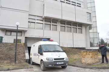 Trimis în judecată pentru că şi-a înjunghiat concubina