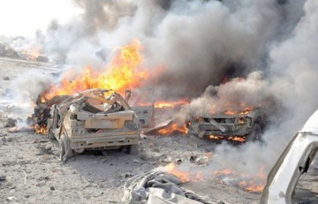 Atac sinucigaş cu maşină-capcană: trei militari români, răniţi în Afganistan