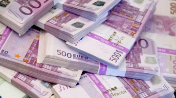Băncile greceşti, în foame de capital