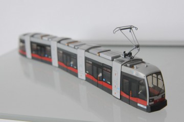 Astra Călători Arad lucrează la un tramvai de concepţie proprie