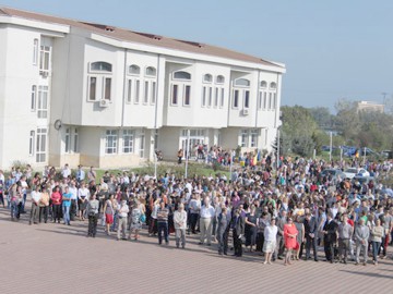 Poliţiştii constănţeni, alături de studenţi la deschiderea noului an universitar