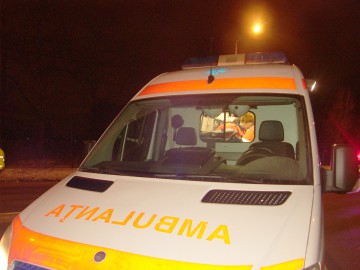 Accident provocat de o șoferiță: o victimă și trei mașini avariate