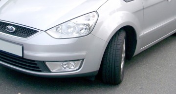 Ford Galaxy cu talon fals, descoperit în Ostrov