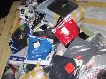 Jale la „Oborul” din Constanţa: jandarmii au confiscat contrafăcute