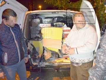 Contrabandiştii prinşi la Eforie cu autoutilitarele modificate au fost arestaţi