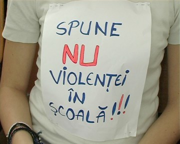 Intimidarea, hărțuirea și agresiunea verbală, prezente la un nivel îngrijorător în școli
