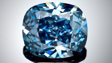 Blue Moon, diamantul de peste 35 mil. USD