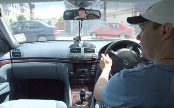Mașinile cu volan pe dreapta ar putea fi interzise în România