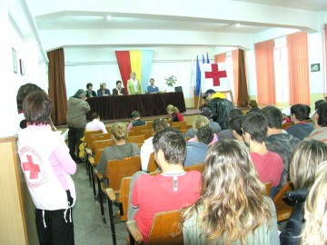 Angajații constănţeni din sistemul medico-social, cursaţi cu fonduri europene