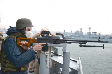 Militarii Forţelor Navale Române participă la două exerciţii navale multinaţionale