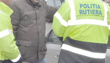 Prins la volan cu permisul suspendat, pe DN39