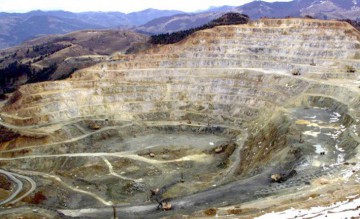 Percheziţii la Roşia Montana