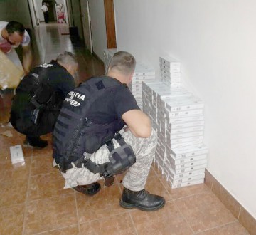 Contrabandişti de ţigări, menţinuţi după gratii