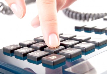 Linie telefonică gratuită pentru copiii cu părinți plecați în străinătate