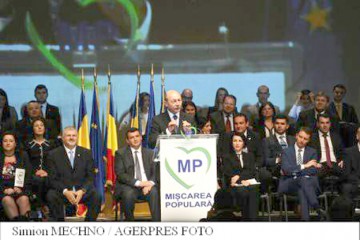 Băsescu a fost ales preşedinte al formaţiunii Mişcarea Populară