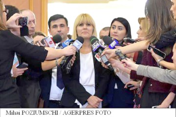 Udrea: De când cu ideea că ar putea candida la Capitală, hopa și dosarul penal pe numele lui Băsescu