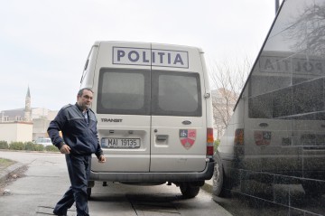 Condamnat pentru mărturie mincinoasă, „săltat” de poliţişti