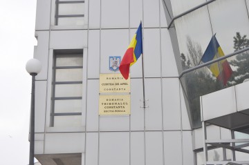 Sirienii care au ameninţat siguranţa României, la nervi, sub control judiciar