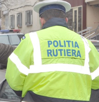Bărbat din Constanţa, prins la volan fără permis pe drumurile din Tulcea