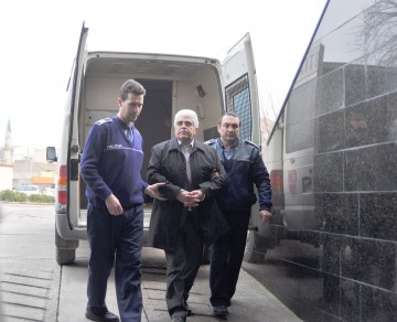 Studentul care-l „şpăguia” pe Ţarălungă, liber să plece în Grecia!