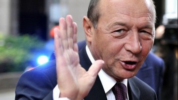 Băsescu: Pasul decisiv pentru reforma clasei politice - 100 de senatori și 200 de deputați