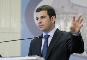 Constantin: Secretarii de stat sprijiniți de ALDE își depun marți demisia, marcând astfel trecerea în Opoziție