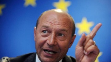 Băsescu, atac dur la procurorul general: Face un joc politic. Gândeşte la nivelul lui moral