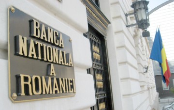 Cursul anunţat de BNR a crescut după demisia Guvernului cu 1,4 bani