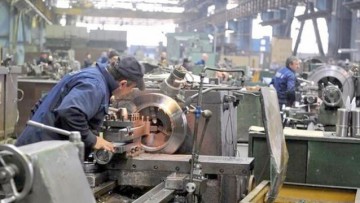 Comenzile noi din industria prelucrătoare au crescut cu 2,9%