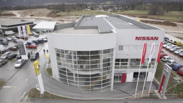 Premierul francez se opune unei fuziuni între Renault şi Nissan
