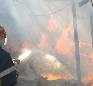 Incendiu în fosta cârciumă Ciobănel din Mangalia