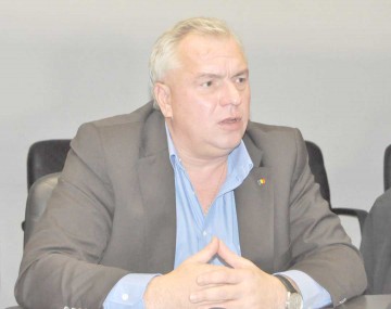 Nicuşor Constantinescu rămâne în libertate