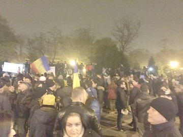 Constanţa a rupt lanţul: mii de oameni au ieşit la protest!