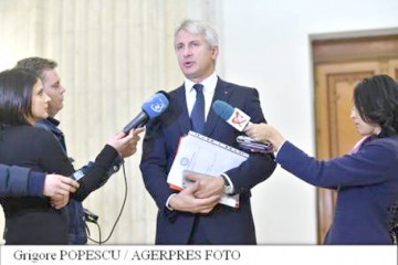 Ce spune Teodorovici despre salariile de la Finanţe