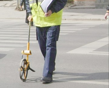 Femeie de 73 de ani, accidentată de un autoturism