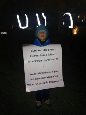 Se îngroaşă gluma! Mii de constănţeni au ieşit în stradă!
