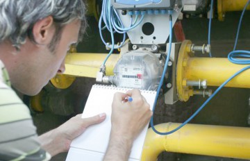 INS: Importurile de gaze au scăzut cu 80% în primele 9 luni