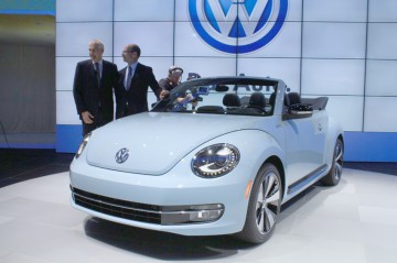Autorităţile germane verifică 50 de modele de maşini diesel, inclusiv motoare Dacia