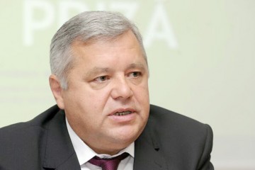 Prețul la energia electrică ar putea scădea cu 3-5% de la 1 ianuarie 2016