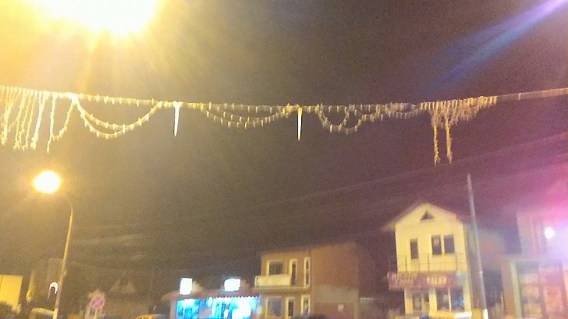 Primăria Ovidiu a montat deja ghirlandele de Sărbători Primăria Ovidiu a montat deja ghirlandele de Sărbători