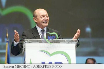Băsescu: Guvernul sigur trece, are susţinerea PSD