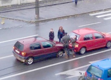 Condiţii privind constatarea amiabilă de accident din care nu rezultă victime