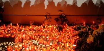 Bilanțul tragediei din Colectiv a ajuns la 60 de morți. Un tânăr a murit la Viena