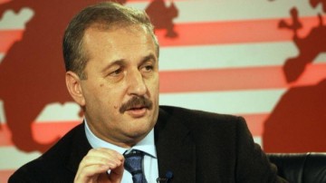 Dîncu: 2016, un pas spre înfăptuirea patriei, pe care o creştem ca pe o plantă de apartament în vis