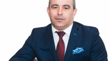 Secretarul de stat în Ministerul Sănătăţii, Alin Ţucmeanu, a fost reţinut de DNA
