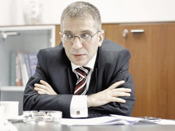 Preşedintele Eximbank, audiat de procurorii DNA