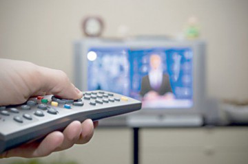 Românii nu renunță la televizoarele vechi