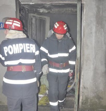 INCENDIU într-o casă din localitatea constănțeană Corbu! O femeie A MURIT CARBONIZATĂ