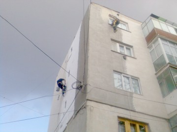 Fostul ministru al Dezvoltării a alocat fonduri pentru izolarea termică a blocurilor din Năvodari şi Cernavodă