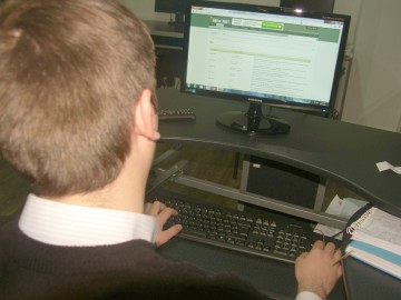 177 dintre operatorii de calculator de la alegerile locale au fost și candidați